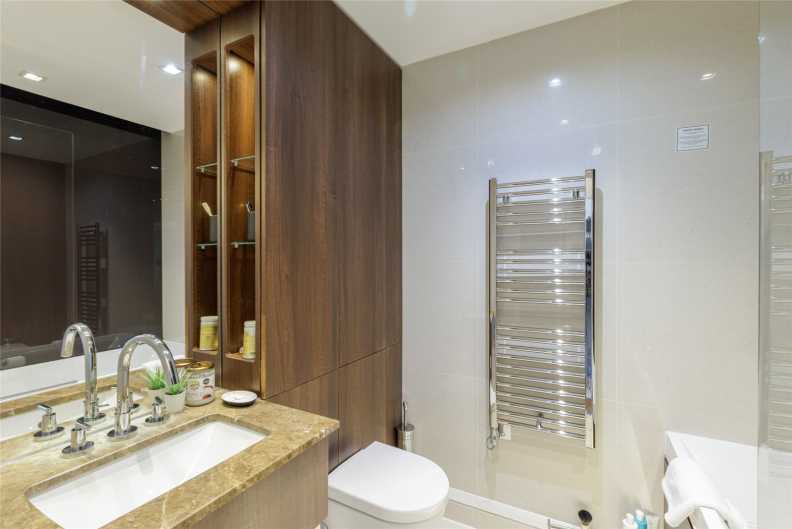 1 bedroom apartments/flats to sale in Dickens Yard, Ealing-image 7