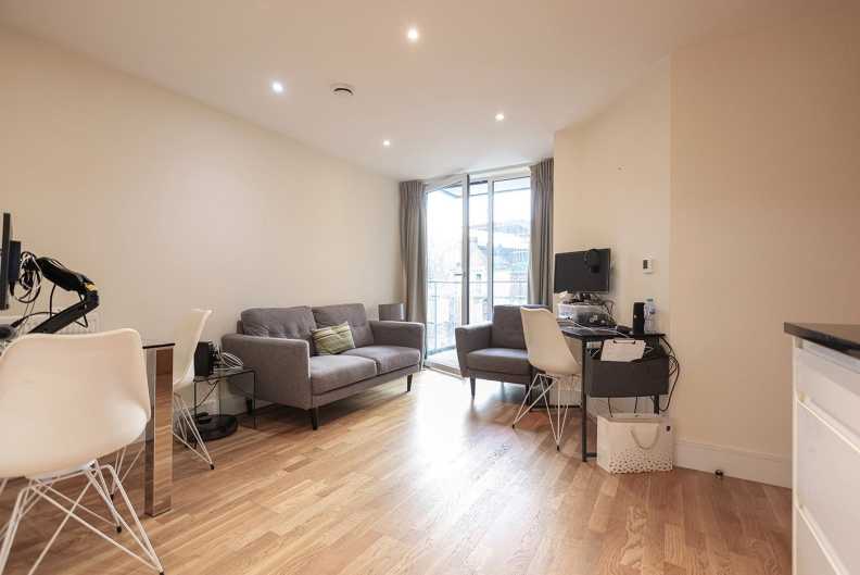 2 bedrooms apartments/flats to sale in St. Annes Street, Canary Wharf-image 2