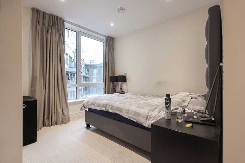 2 bedrooms apartments/flats to sale in St. Annes Street, Canary Wharf-image 6