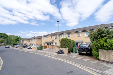 Willow Lane, Woolwich - SE18 view 7