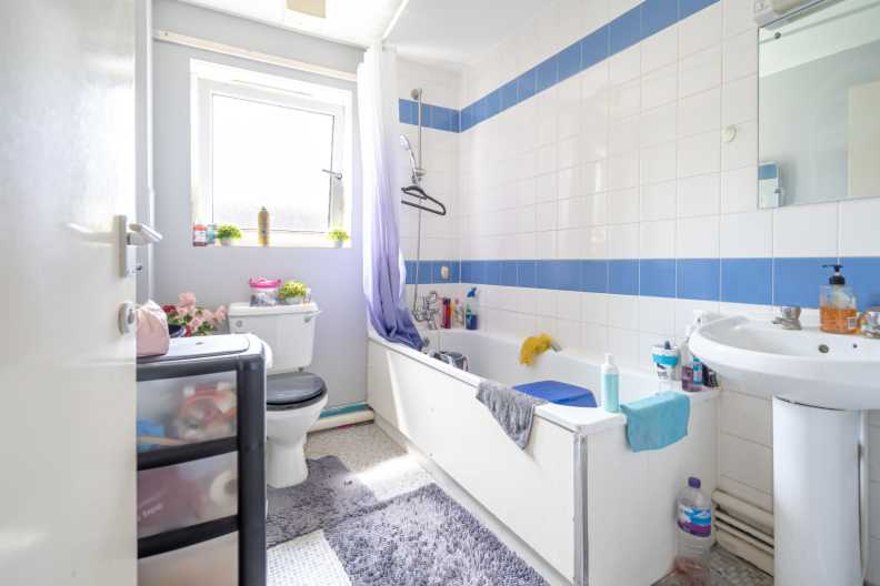 3 bedrooms houses to sale in Willow Lane, Woolwich-image 6