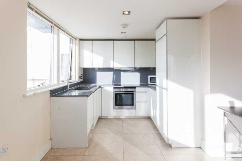 2 bedrooms apartments/flats to sale in Yeo Street, Bromley-By- Bow-image 3
