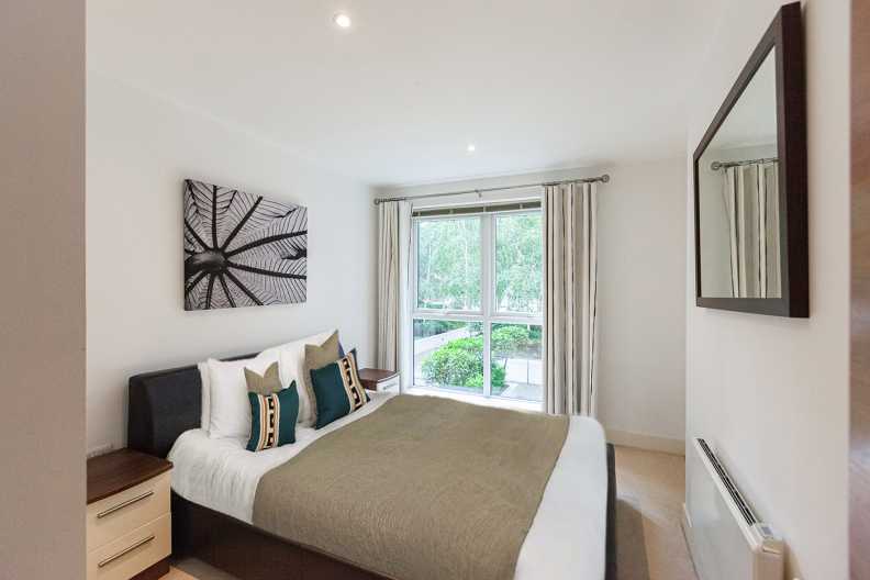1 bedroom apartments/flats to sale in Bromyard Avenue, Napier West, London-image 5