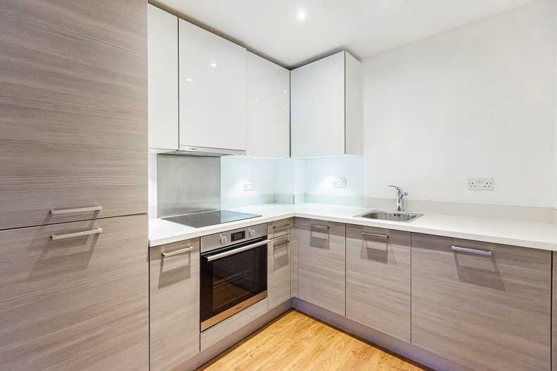 1 bedroom apartments/flats to sale in Bromyard Avenue, Napier West, London-image 8