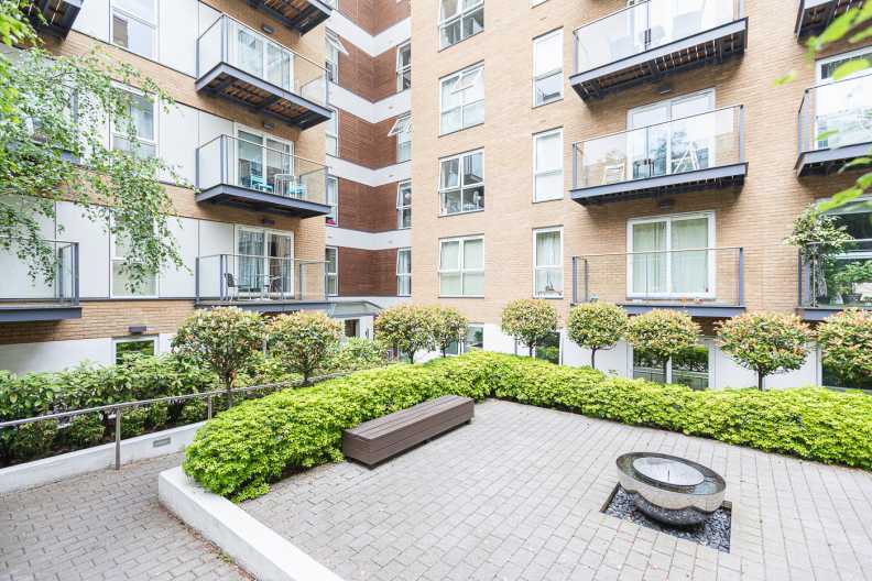 1 bedroom apartments/flats to sale in Bromyard Avenue, Napier West, London-image 18