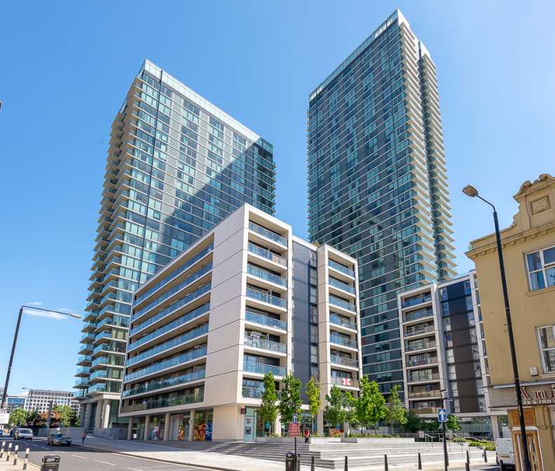 1 bedroom apartments/flats to sale in Marsh Wall, Canary Wharf-image 1