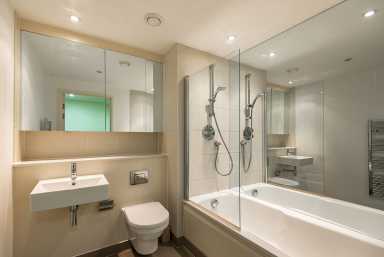 Marsh Wall, Canary Wharf - E14 view 6