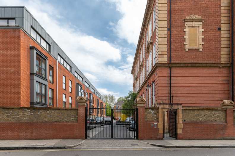 1 bedroom apartments/flats to sale in Drummond Way, Islington, London-image 15