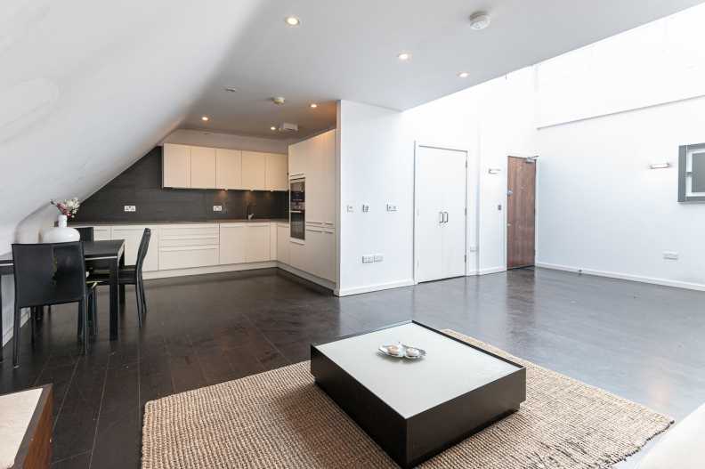 1 bedroom apartments/flats to sale in Drummond Way, Islington, London-image 8