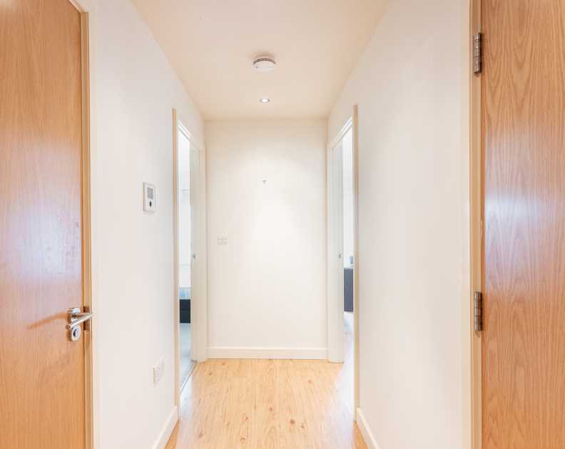 1 bedroom apartments/flats to sale in Heritage Avenue, Beaufort Park, Colindale-image 4