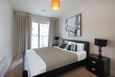 Boulevard Drive, Colindale, London - NW9 view 9