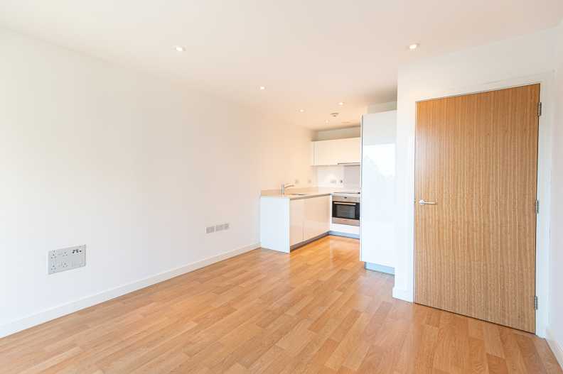 1 bedroom apartments/flats to sale in Goodchild Road, Woodbury Down, London-image 15