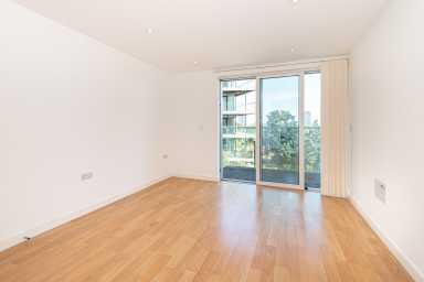 Goodchild Road, Woodbury Down, London - N4 view 17