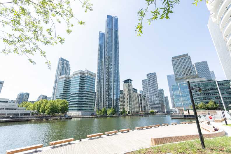 2 bedrooms apartments/flats to sale in Marsh Wall, Canary Wharf, London-image 1