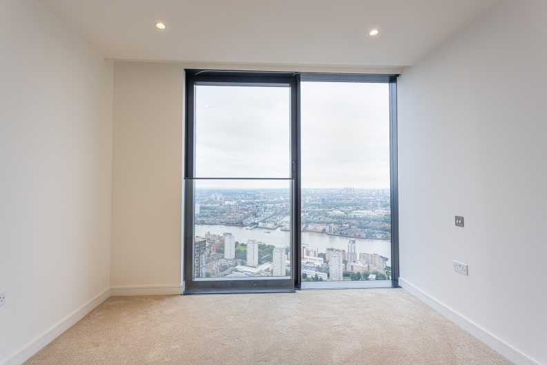 2 bedrooms apartments/flats to sale in Marsh Wall, Canary Wharf, London-image 12