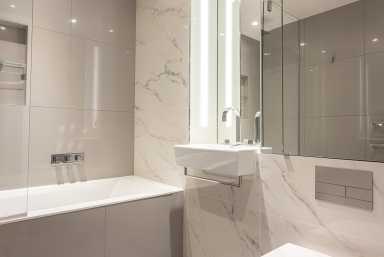 Marsh Wall, Canary Wharf, London - E14 view 16