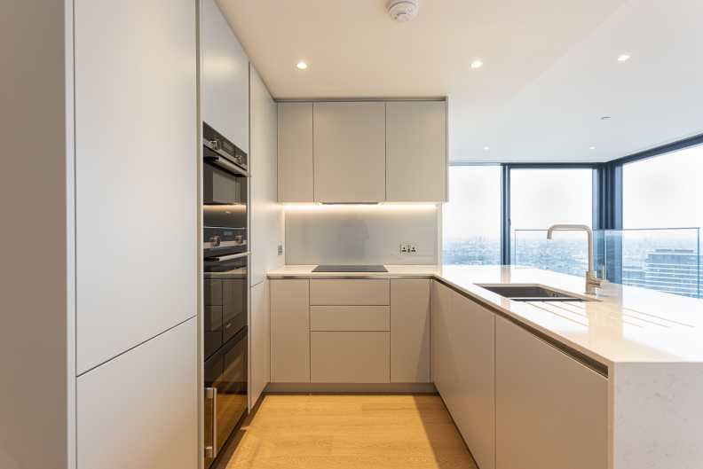 2 bedrooms apartments/flats to sale in Marsh Wall, Canary Wharf, London-image 20