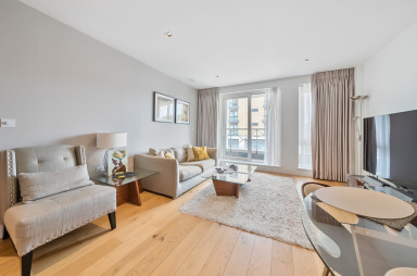 Kew Bridge Road, Brentford - TW8 view 3