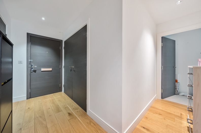 2 bedrooms apartments/flats to sale in Kew Bridge Road, Brentford-image 17