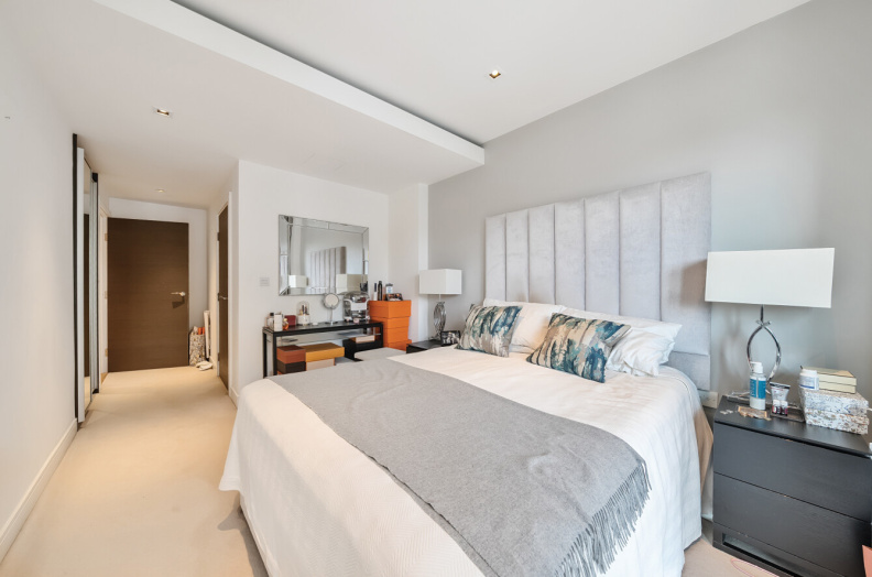 2 bedrooms apartments/flats to sale in Kew Bridge Road, Brentford-image 8