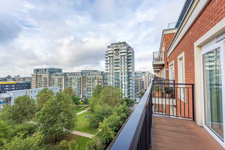 2 bedrooms apartments/flats to sale in Beaufort Square, Colindale, London-image 23