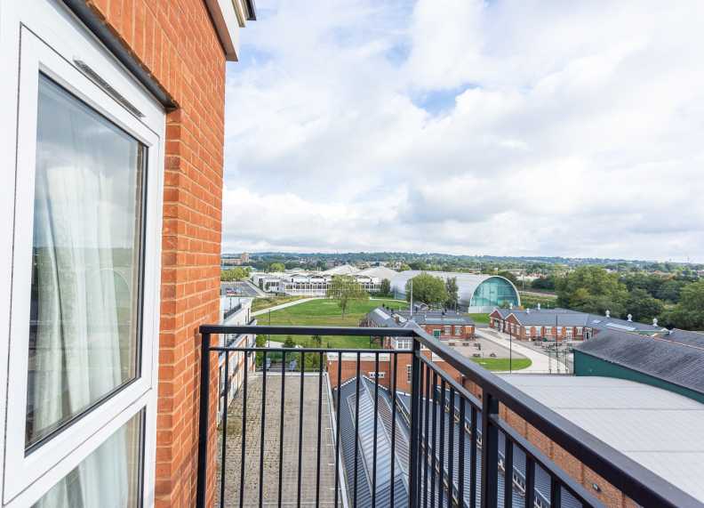 2 bedrooms apartments/flats to sale in Beaufort Square, Colindale, London-image 26