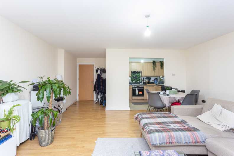 3 bedrooms apartments/flats to sale in Crawford Court, 7 Charcot Road, Pulse-image 11