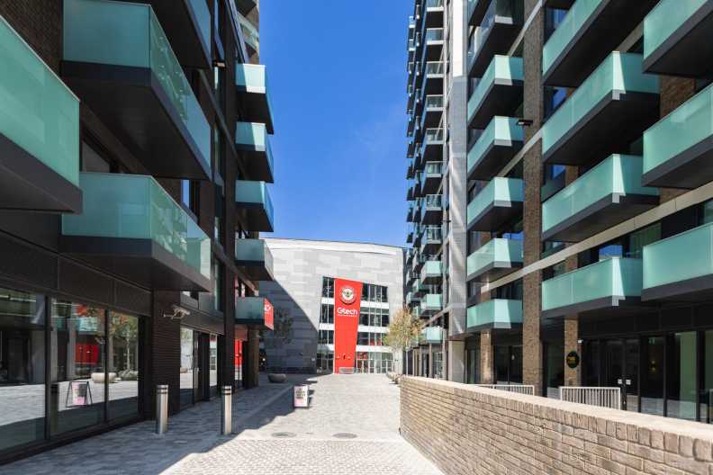 Studio apartments/flats to sale in Lionel Road South, Brentford-image 11