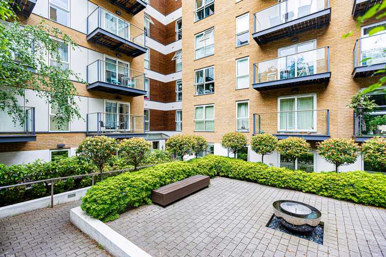 1 bedroom apartments/flats to sale in Bromyard Avenue, Napier West, London-image 6