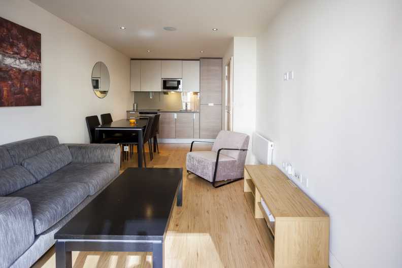 1 bedroom apartments/flats to sale in Heritage Avenue, Beaufort Park, London-image 11
