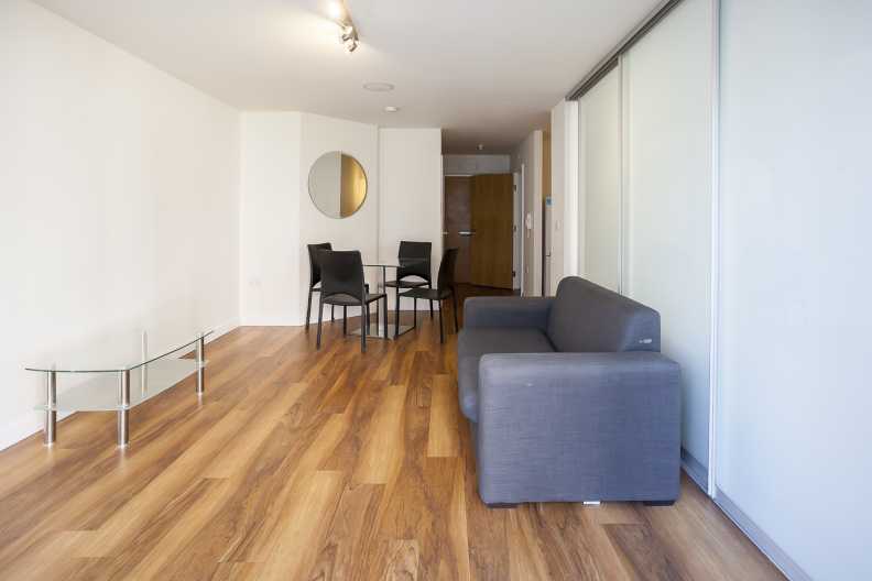 Studio apartments/flats to sale in Boulevard Drive, Beaufort Park, London-image 8