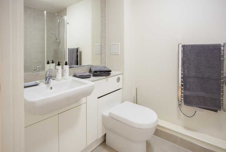 1 bedroom apartments/flats to sale in Heritage Avenue, Beaufort Park, Colindale-image 8