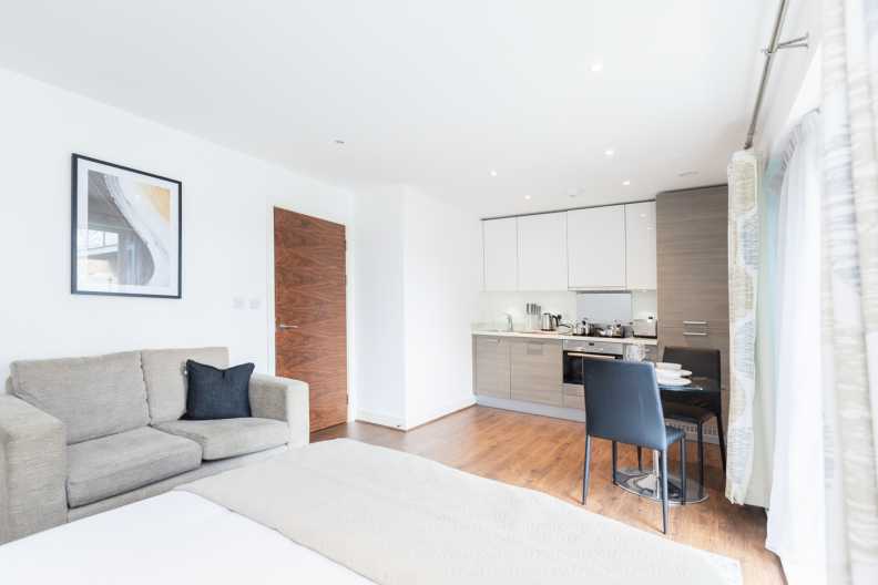 Studio apartments/flats to sale in Bromyard Avenue, London-image 2