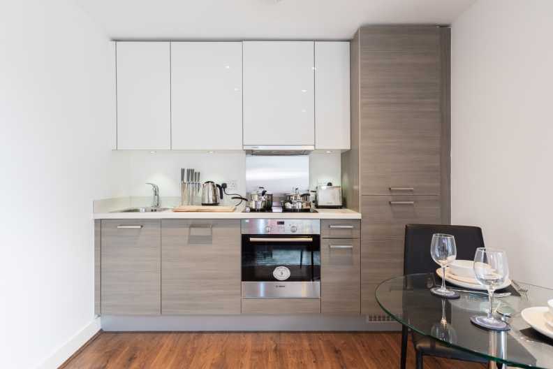 Studio apartments/flats to sale in Bromyard Avenue, London-image 4