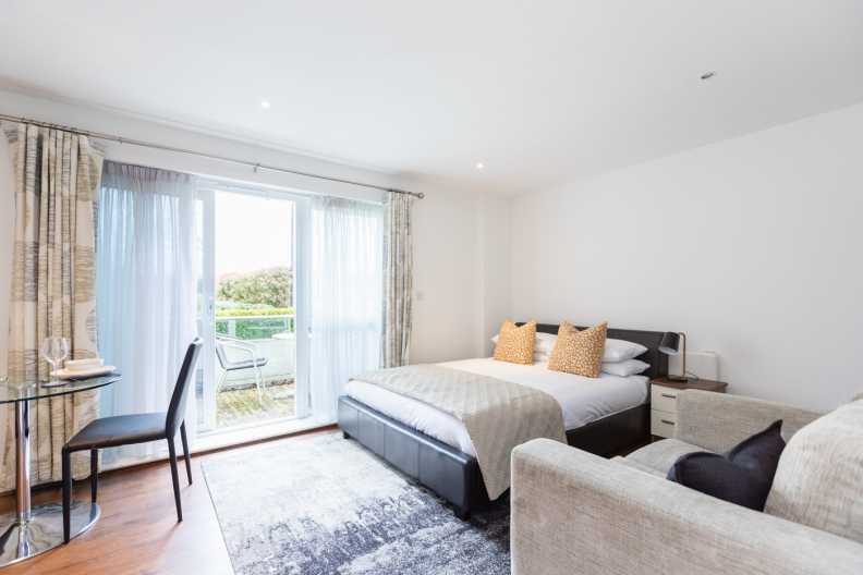 Studio apartments/flats to sale in Bromyard Avenue, London-image 5