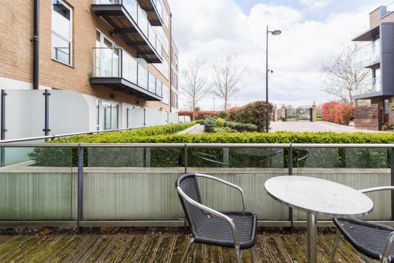 Studio apartments/flats to sale in Bromyard Avenue, London-image 10