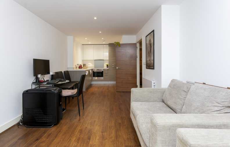 1 bedroom apartments/flats to sale in Bromyard Avenue, London-image 1