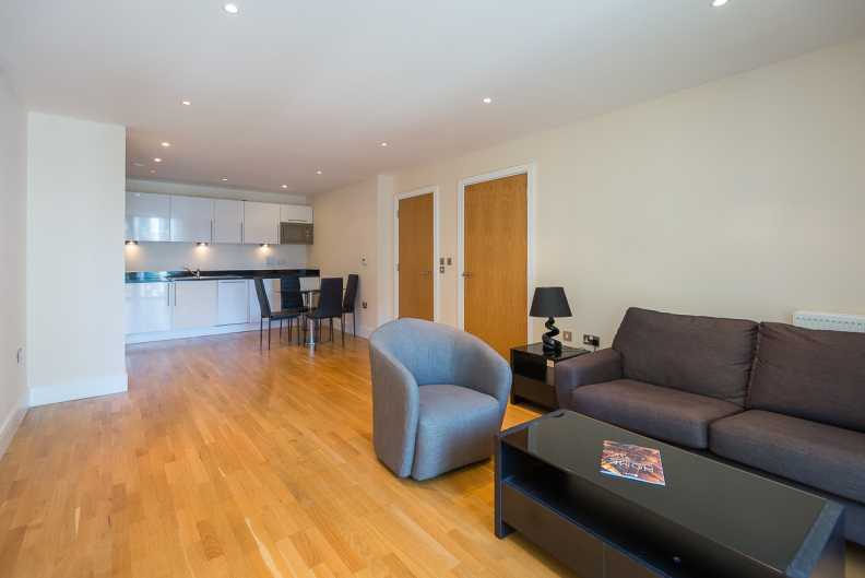1 bedroom apartments/flats to sale in Millharbour, Canary Wharf, London-image 3