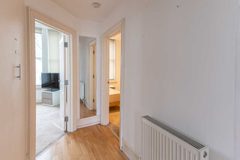 2 bedrooms apartments/flats to sale in Elsham Road, West Kensington-image 12