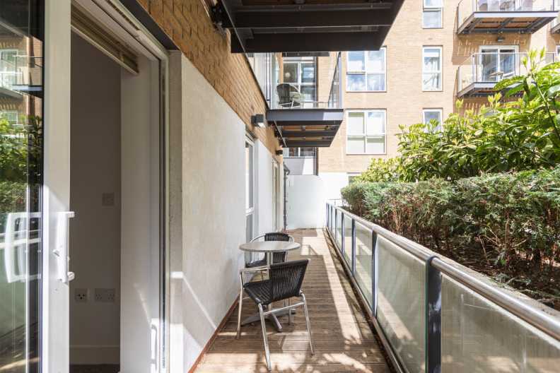 2 bedrooms apartments/flats to sale in Napier House, Bromyard Avenue, Acton-image 4