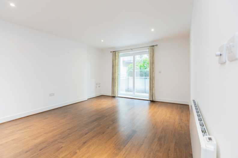 2 bedrooms apartments/flats to sale in Napier House, Bromyard Avenue, Acton-image 6