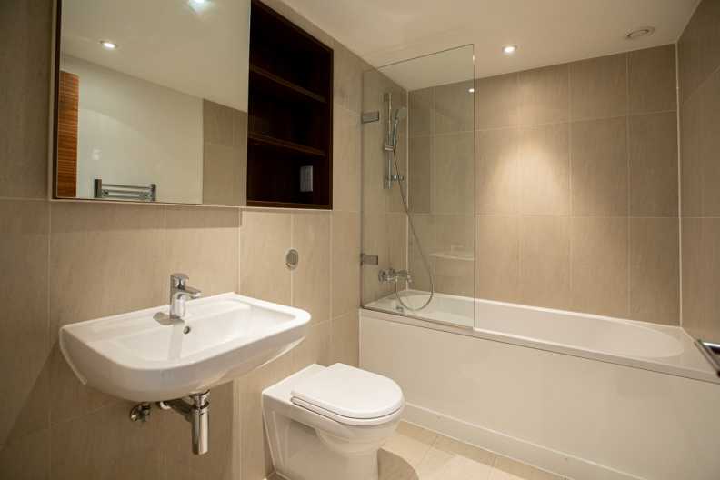 2 bedrooms apartments/flats to sale in Napier House, Bromyard Avenue, Acton-image 7