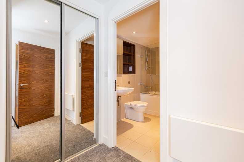 2 bedrooms apartments/flats to sale in Napier House, Bromyard Avenue, Acton-image 9