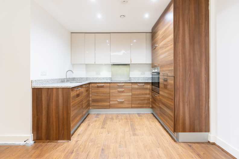2 bedrooms apartments/flats to sale in Napier House, Bromyard Avenue, Acton-image 8