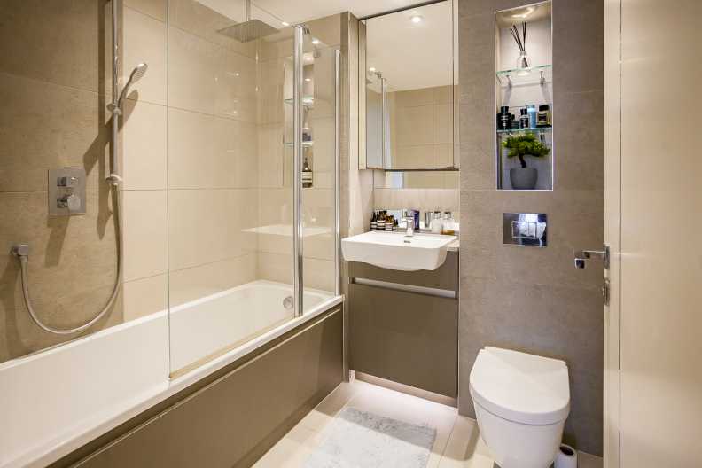 2 bedrooms apartments/flats to sale in Duke of Wellington Avenue, Royal Arsenal Riverside, Woolwich-image 5