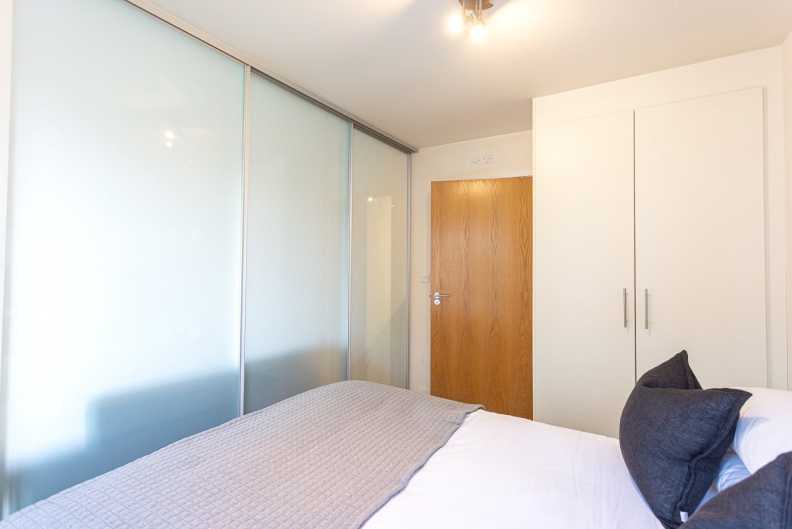 Studio apartments/flats to sale in Ascent House, 35 Boulevard Drive, Colindale-image 8