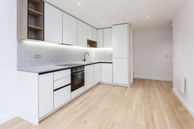 1 bedroom apartments/flats to sale in Beaufort Square, Beaufort Park, Colindale-image 13