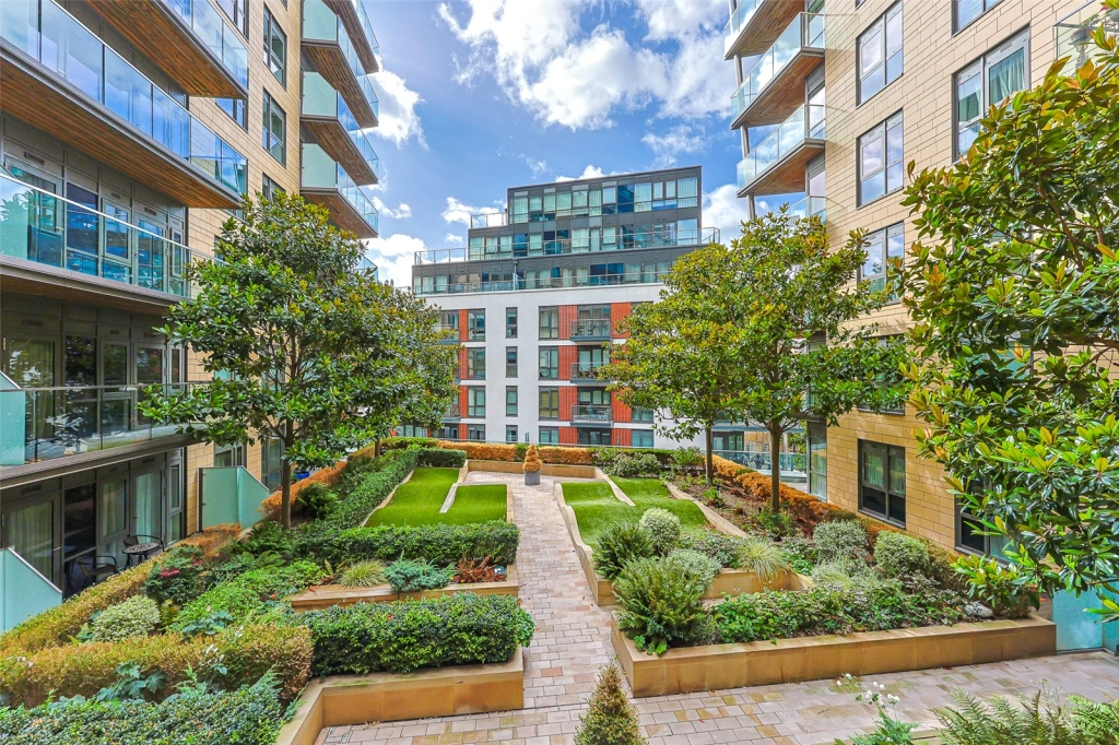 1 bedroom apartments/flats for sale in Longfield Avenue, Ealing - W5 view 6