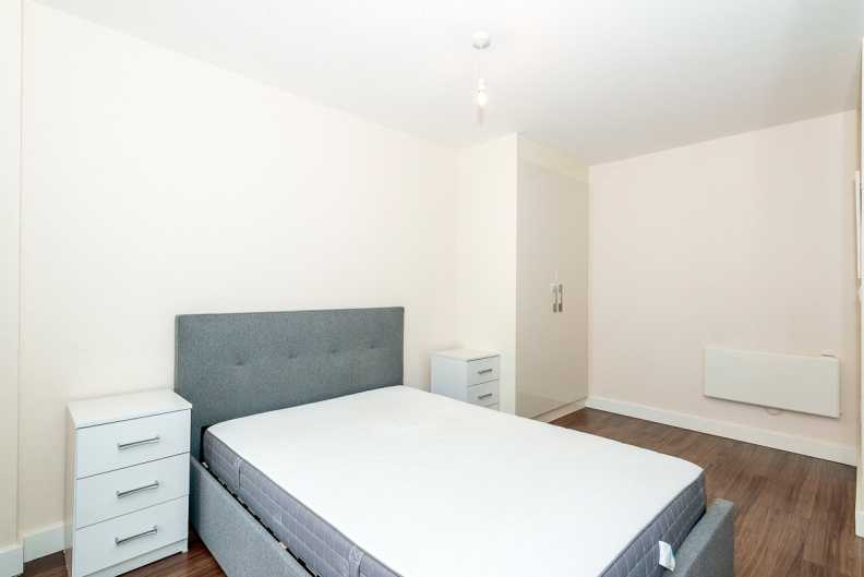 Studio apartments/flats to sale in Boulevard Drive, Beaufort Park, Colindale-image 8