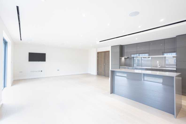3 bedrooms apartments/flats to sale in Carleton House, 20 Boulevard Drive, Beaufort Park-image 6